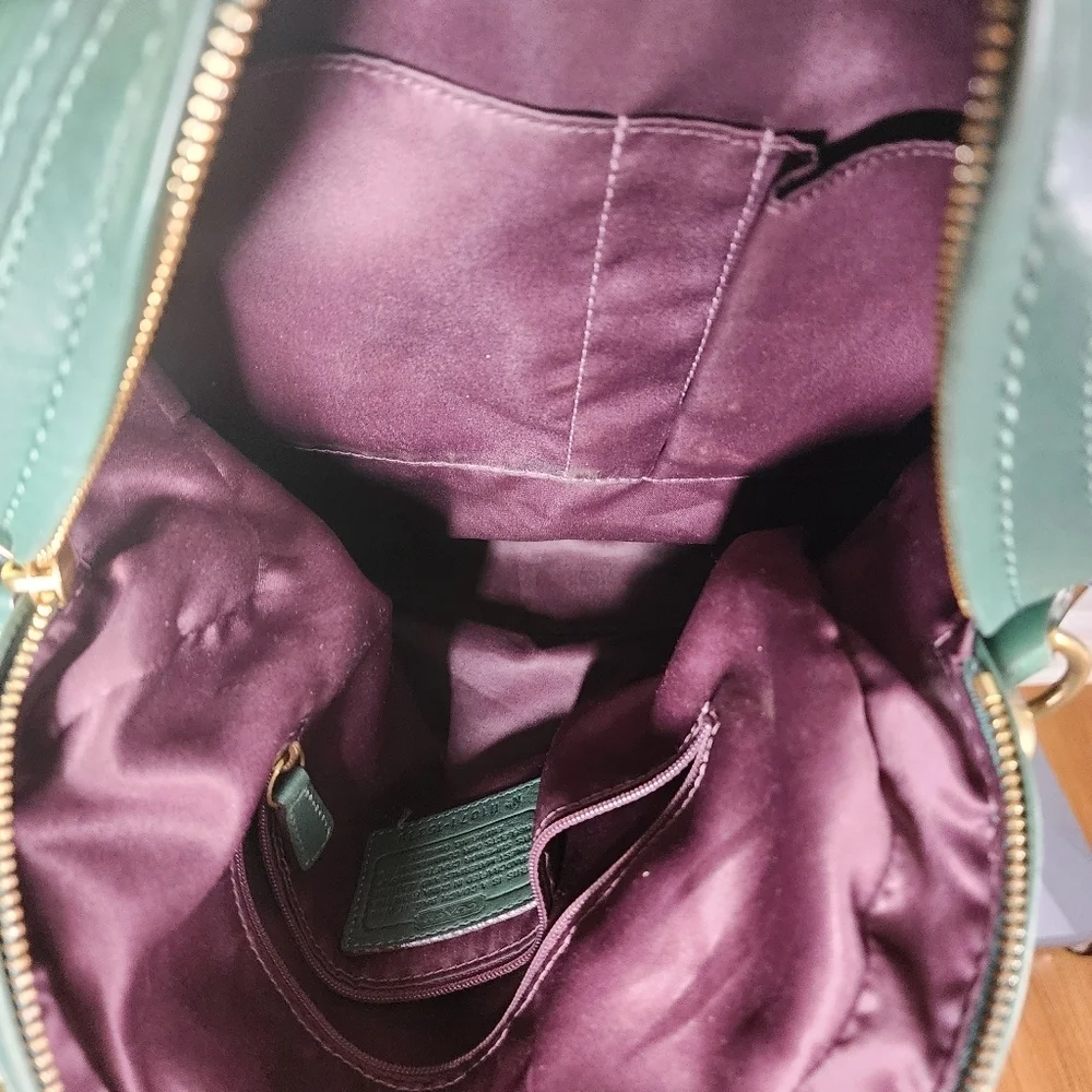 COACH LEATHER TOP ZIP GOLD HARDWARE SATCHEL